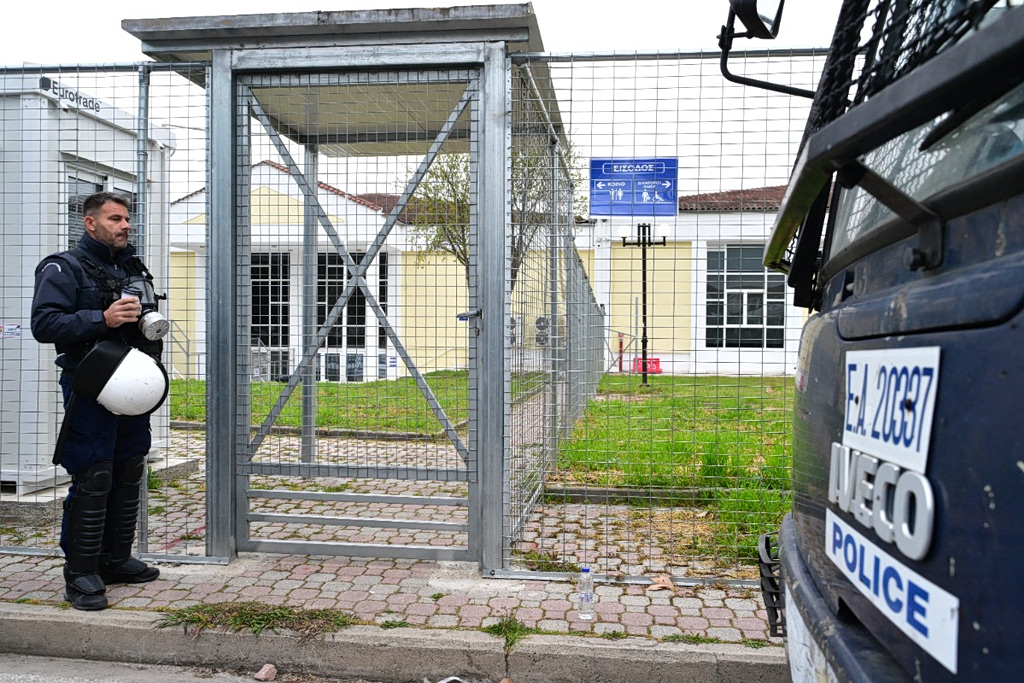 Δίκη Τεμπών: Ξεκινά η μάχη για δικαίωση των 57 νεκρών – Δρακόντεια τα μέτρα ασφαλείας – Συνεχής ενημέρωση