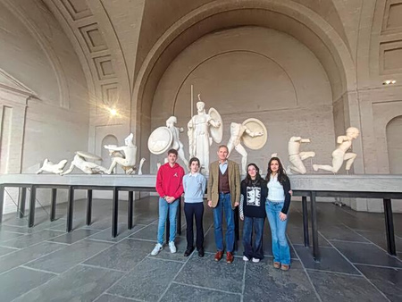 «Εχουμε πολλά να διδαχθούμε από την τέχνη των Ελλήνων»