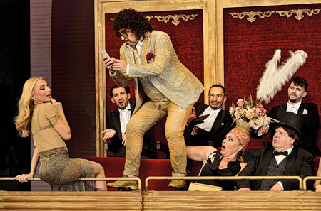 «Markos by Night» με τον Μάρκο Σεφερλή - «Πράκτωρ 00Λεφτά» το Σάββατο 28 Μαρτίου στις 22:00