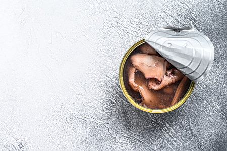 Η αξία της κονσέρβας και 5 ιδέες για πιάτα που θα συνοδεύσουν τον μπακαλιάρο