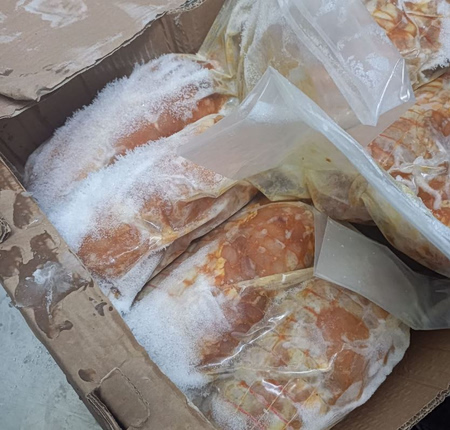 Πειραιάς: Κατάσχεση 3,5 τόνων ακατάλληλων τροφίμων, ποια νοσοκομεία προμήθευε η εταιρεία