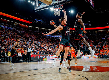 Βαλένθια-Ολυμπιακός 85-84: Πάλεψαν αλλά λύγισαν στο φινάλε οι «ερυθρόλευκοι»