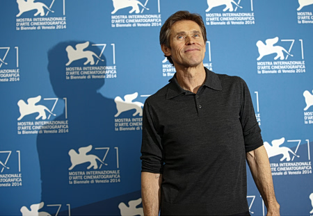 Παγκόσμια Ημέρα Θεάτρου 2026: Ο Γουίλεμ Νταφόε λέει ότι το θέατρο είναι αντίδοτο στην ψηφιακή εποχή