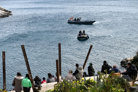 Βουλιαγμένη: Η συγκλονιστική κατάθεση του δύτη που επέζησε – «Τον έβλεπα να χάνεται μέσα στο Πηγάδι του Διαβόλου»