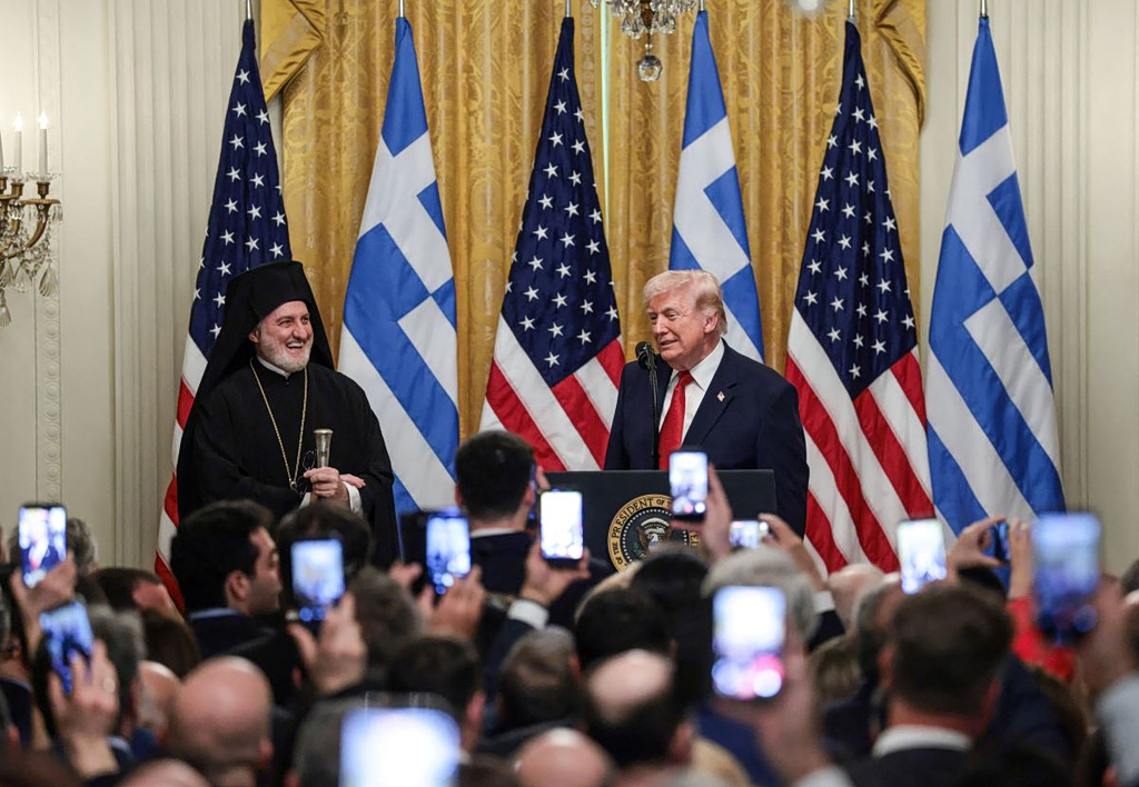 Πόλεμος στο Ιράν: Ο Τραμπ απειλεί με «κόλαση» στο Ιράν – Σειρήνες στο Τελ Αβίβ, πλήγματα σε Τεχεράνη – Συνεχής ενημέρωση