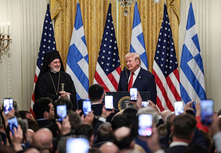 Πόλεμος στο Ιράν: Ο Τραμπ απειλεί με «κόλαση» στο Ιράν – Σειρήνες στο Τελ Αβίβ, πλήγματα σε Τεχεράνη – Συνεχής ενημέρωση