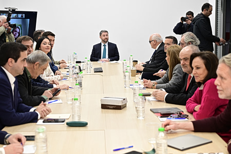 Ώρα ΠαΣοΚ: Τo στοίχημα του συνεδρίου