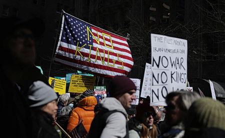 Μαζικές διαδηλώσεις «No Kings» στις ΗΠΑ κατά της πολιτικής του Ντόναλντ Τραμπ