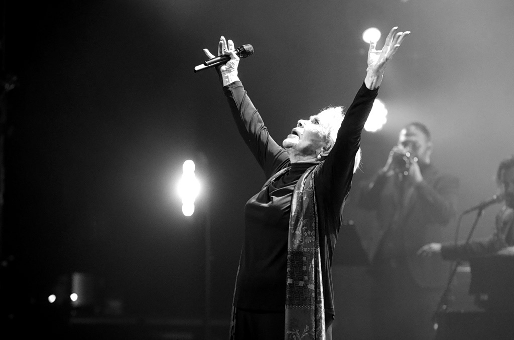 Μαρινέλλα: Την Τρίτη στη Μητρόπολη Αθηνών η κηδεία της