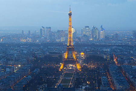 Πύργος του Άιφελ: Το «σιδερένιο τέρας» που μάγεψε όλο τον κόσμο