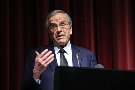 Παρέμβαση Σαμαρά: «Ο πατριωτισμός ενώνει, δεν διαιρεί» – Τα καρφιά για την εξωτερική πολιτική