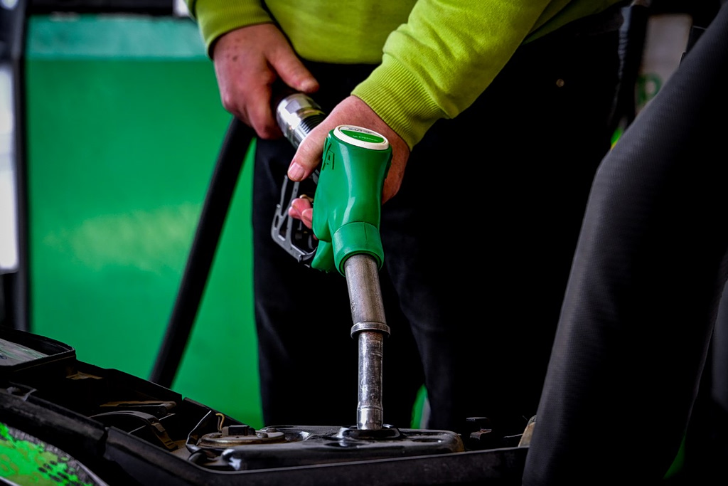 Πετρέλαιο κίνησης: Έρχεται η έκπτωση των 20 λεπτών του ευρώ