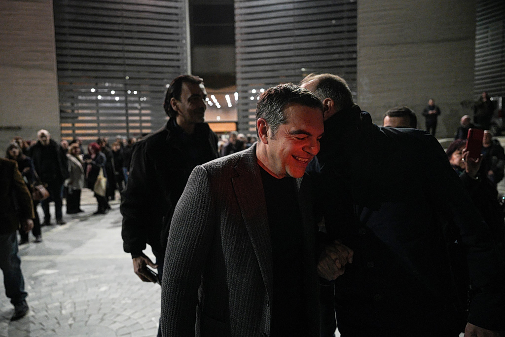 Μηνύματα Τσίπρα για το νέο κόμμα, πότε ανακοινώνεται