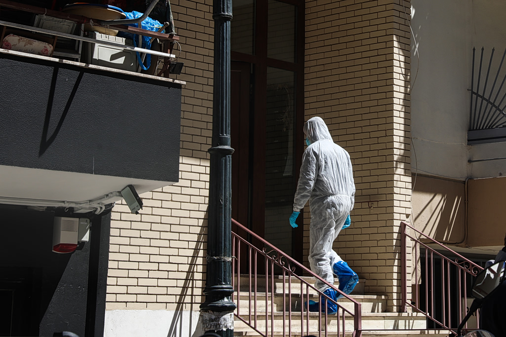 Ζωγράφου: Χωρίς εμφανή αιτία ο θάνατος μητέρας και κόρης – Νεκρές εδώ και τουλάχιστον δύο μήνες