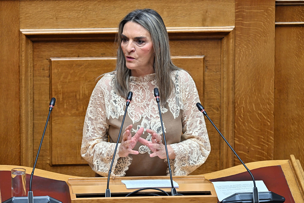 Νέα Αριστερά: Πρόεδρος της Κοινοβουλευτικής Ομάδας η Θεοπίστη Πέρκα