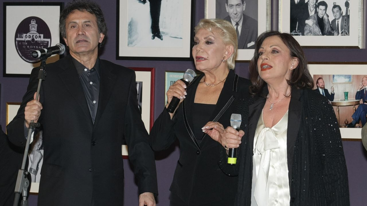 Κηδεία Μαρινέλλας: Οι επικήδειοι που θα γράψουν ιστορία – Αλεξίου και Νταλάρας θα αποχαιρετήσουν τη Μαρινέλλα