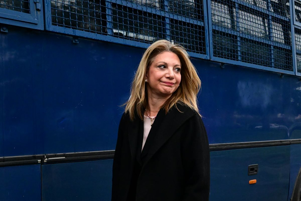 Επιταχύνονται οι πολιτικές εξελίξεις