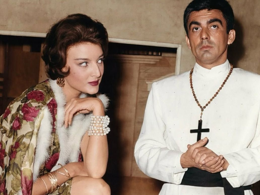 Μια άλλη εποχή- Η Μάρω Κοντού με τον Δημήτρη Χορν επί σκηνής στο «Ρομανσέρο» το 1959