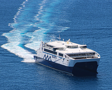 Πάρος: Ταλαιπωρία για δεκάδες επιβάτες πλοίου – Κόλλησε η άγκυρα