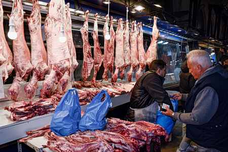 Ακρίβεια: Πόσο θα κοστίσει φέτος το πασχαλινό τραπέζι – «Καίει» ο οβελίας