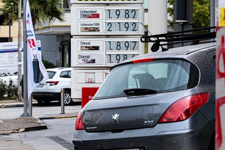 Fuel Pass: Τα ψιλά γράμματα στις αιτήσεις, ποιοι θα κόβονται αυτόματα