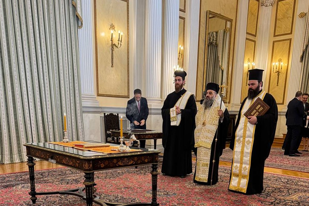 Η ορκωμοσία των νέων μελών της κυβέρνησης