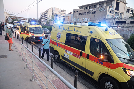 Δεκαεπτάχρονος παρασύρθηκε από αστικό λεωφορείο στον Πειραιά - Μεταφέρθηκε στο Τζάνειο