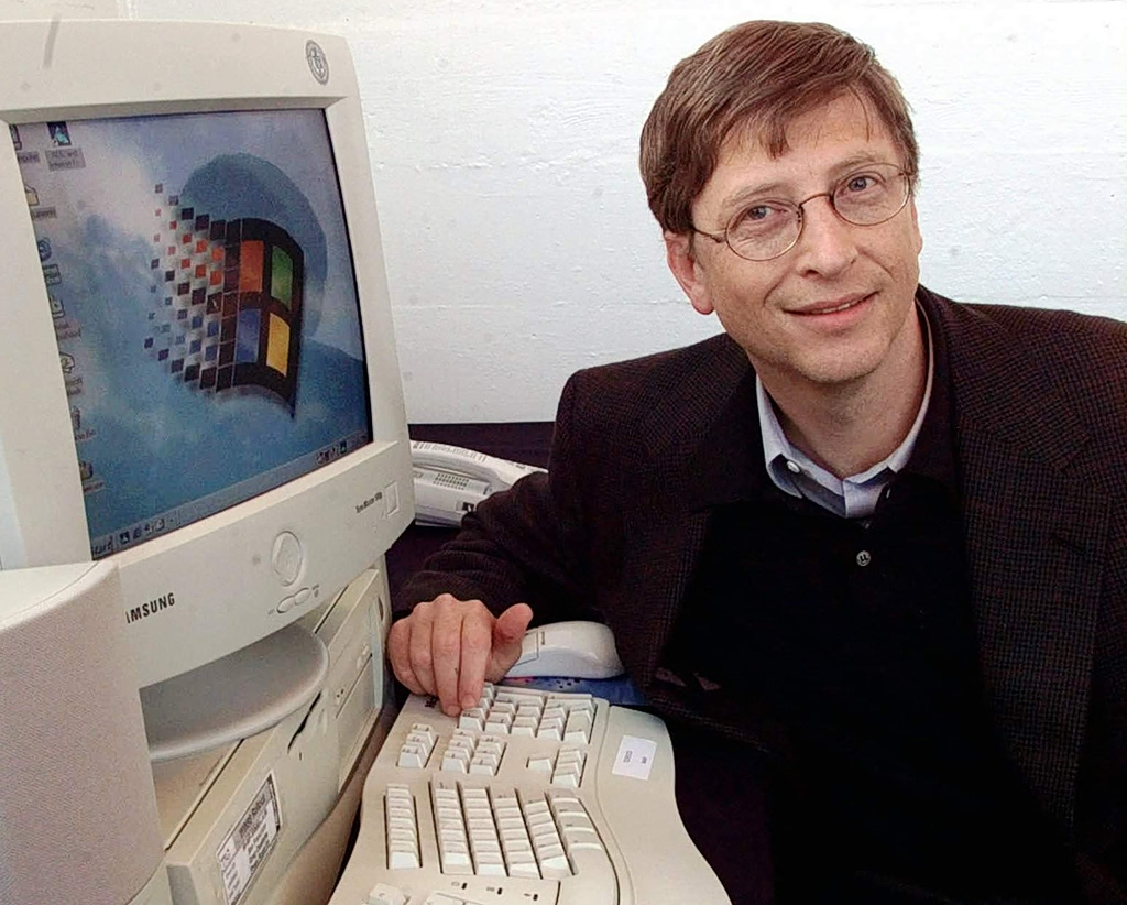 Από τρεις εργαζόμενους σε αυτοκρατορία: Η ιστορία της Microsoft