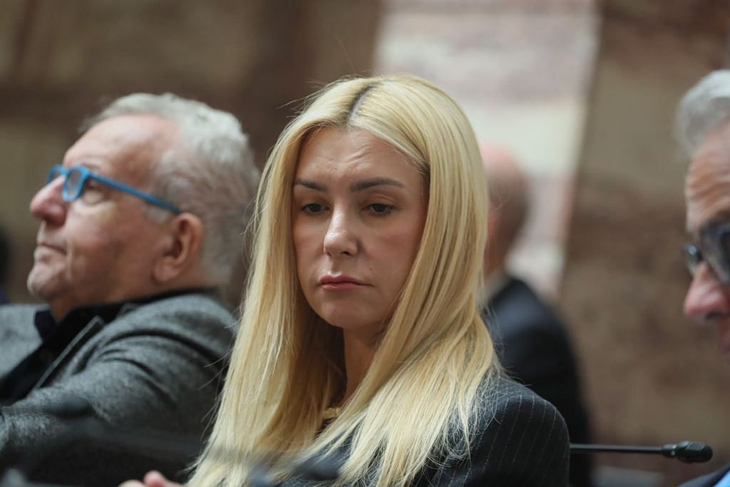 Αραμπατζή: Θέτω τον εαυτό μου στη διάθεση κάθε αρμόδιας Αρχής