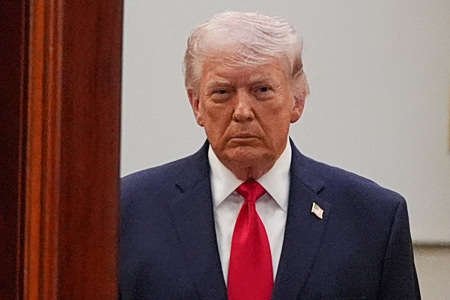 Πόλεμος Ιράν: Ο Τραμπ απειλεί «θα ανατινάξουμε ολόκληρη τη χώρα» – «Είναι σε απόγνωση» απαντά η Τεχεράνη