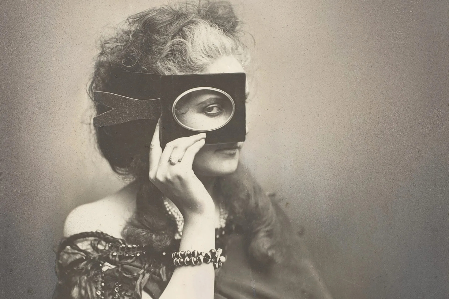 Βιρτζίνια Ολντοΐνι- Οι αισθησιακές selfie μιας Ιταλίδας κόμισσας του 19ου αιώνα