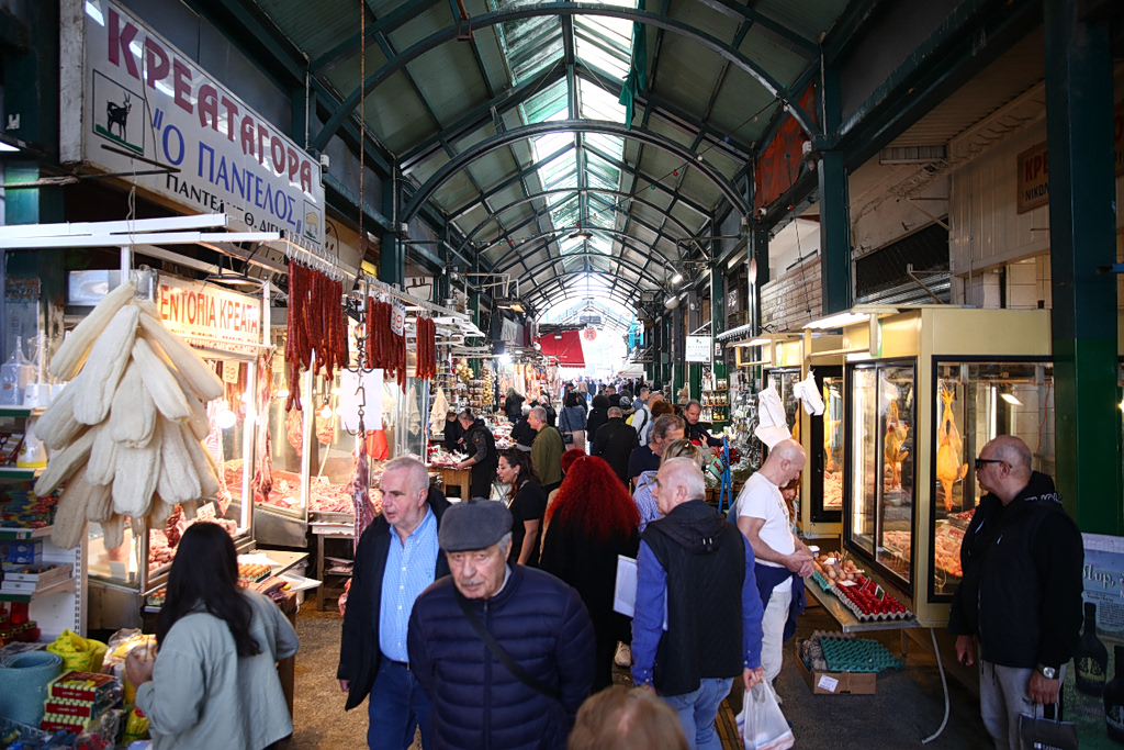 Ακρίβεια: Τι θα μας κοστίσει φέτος το πασχαλινό τραπέζι;