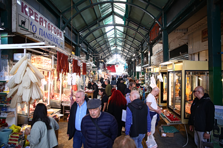 Ακρίβεια: Τι θα μας κοστίσει φέτος το πασχαλινό τραπέζι;