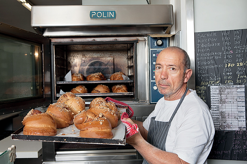 Τα 25 καλύτερα τσουρέκια της Αθήνας: τα Πολίτικα, τα vintage και τα νέας γενιάς