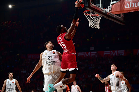 Ολυμπιακός – Ρεάλ Μαδρίτης 102-88: Σαρωτική νίκη από την αρχή με Ντόρσεϊ και Βεζένκοφ πρωταγωνιστές
