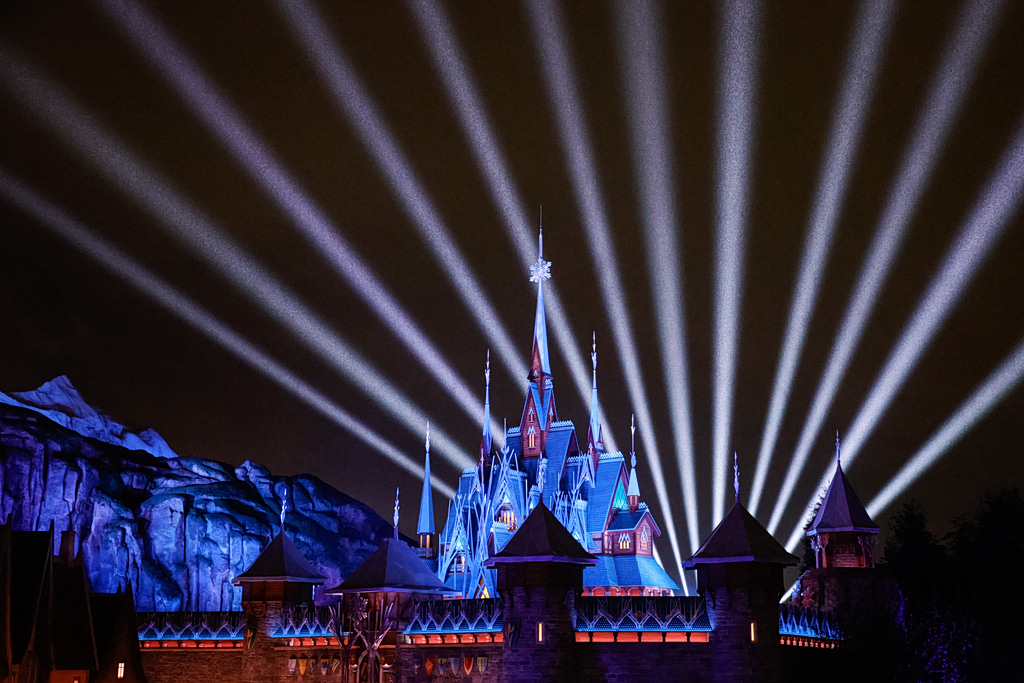 World of Frozen: Το βασίλειο της Αρεντέλ ζωντανεύει στο Παρίσι