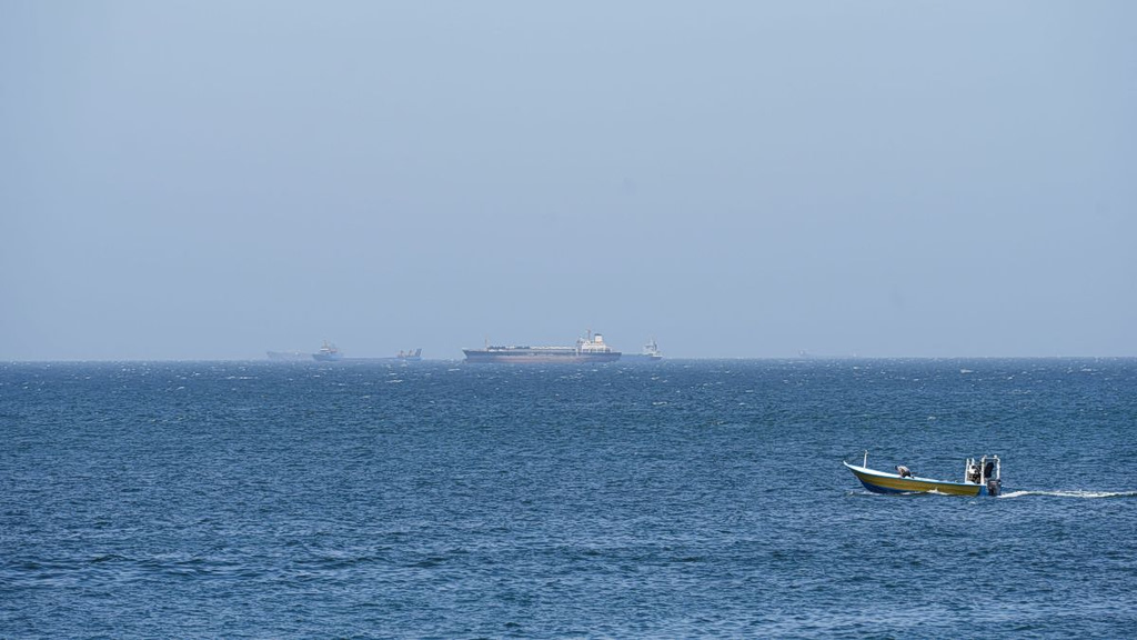 Το τελεσίγραφο Τραμπ στο ΝΑΤΟ για τα Στενά και πώς το Ιράν ελέγχει το πέρασμα