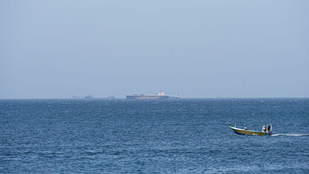 Το τελεσίγραφο Τραμπ στο ΝΑΤΟ για τα Στενά και πώς το Ιράν ελέγχει το πέρασμα