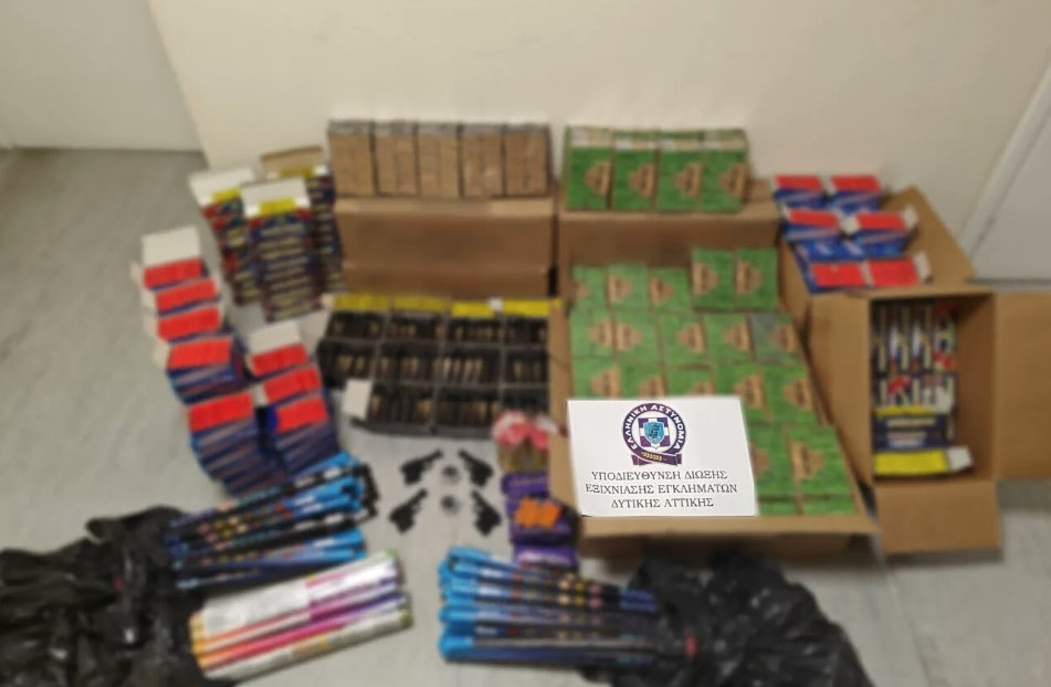 Eπιχείρηση «Spark-Down» της ΕΛ.ΑΣ.: Κατασχέθηκαν 100.000 παράνομες κροτίδες, 23 συλλήψειες