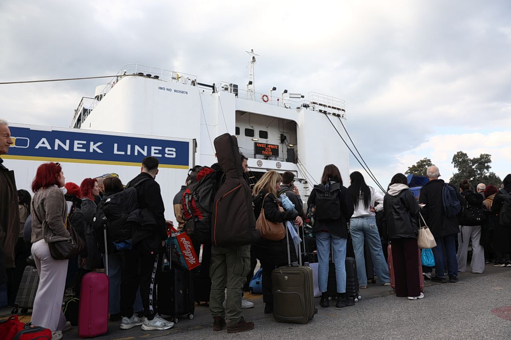 Πάσχα: Η μαζικότερη έξοδος των τελευταίων ετών