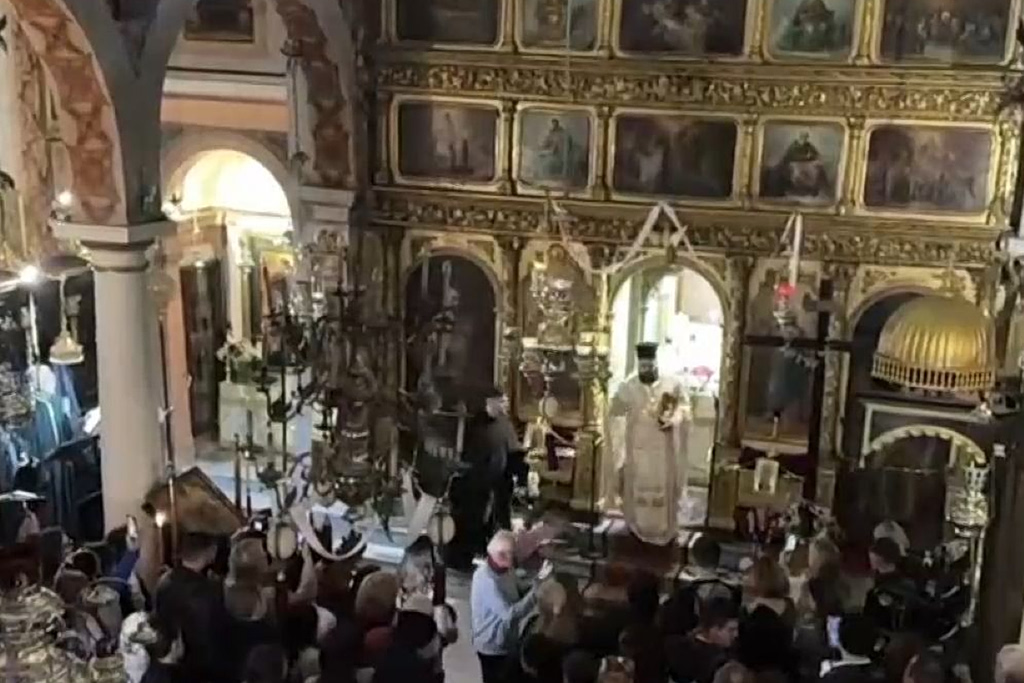 Πρώτη Ανάσταση: Ο εκκωφαντικός θόρυβος που «σείει» την Ελλάδα