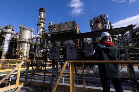 Μπορεί να αποφευχθεί η ύφεση στην παγκόσμια οικονομία μετά το σοκ στη Μέση Ανατολή;