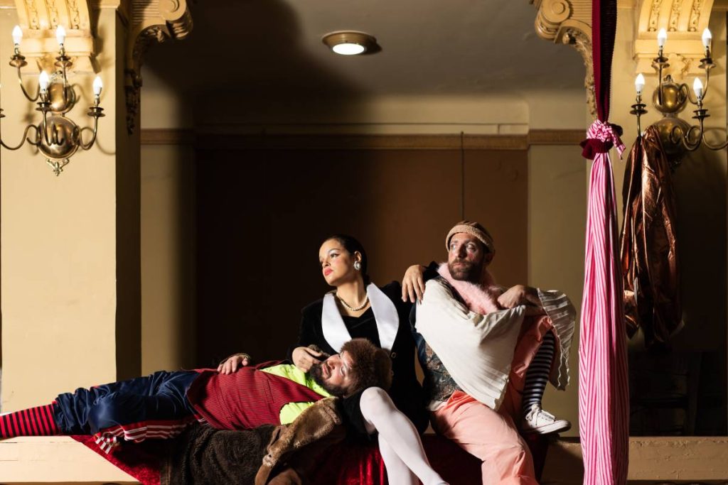 Θέατρο: «O θάνατος ενός ηθοποιού» στο ΠΛΥΦΑ