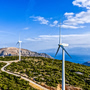 Νησιά και βουνοκορφές χωρίς ανεμογεννήτριες – Τι αλλάζει, ποια έργα μπλοκάρουν
