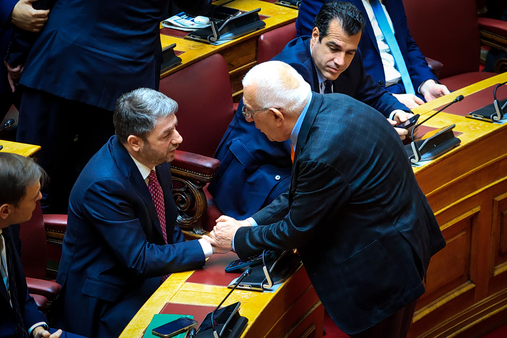 Η επικοινωνία Ανδρουλάκη – Κακλαμάνη