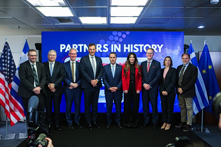 Υπογραφές για την ιστορική γεώτρηση στο Ιόνιο που αλλάζει τον χάρτη