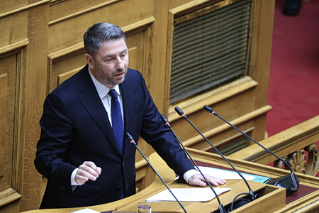 «Εκλογές για να αναπνεύσει η Ελλάδα»: Πυρά Ανδρουλάκη σε Μητσοτάκη για υποκλοπές, Λαζαρίδη και σκάνδαλα