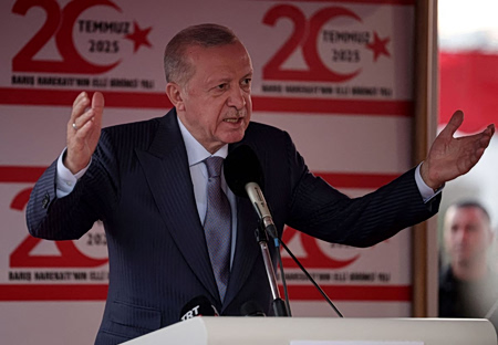 Ερντογάν: «Μόνιμη παρουσία ευρωπαϊκών στρατευμάτων στην Κύπρο δεν θα γίνει ανεκτή»