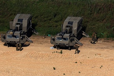 5 το πρωί: Εκεχειρία στο Λίβανο - Πολιτική κόντρα στη Βουλή - Κρίση στις αερομεταφορές