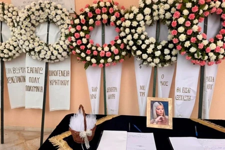 Κεφαλονιά: Σε λευκό φέρετρο η Μυρτώ – «Σήμερα έχω τον γάμο και την κηδεία της κόρης μου»